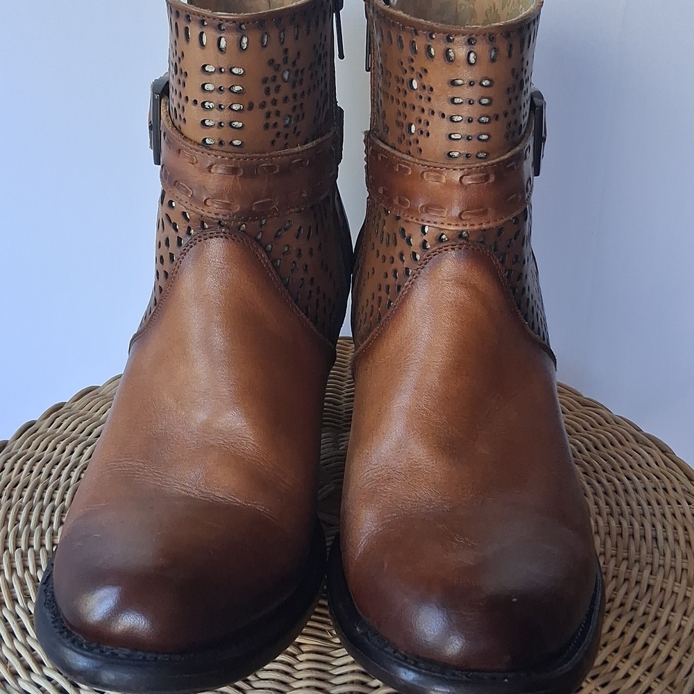 J.B. Dillon Brown Leather Ankle Boots - Classic Casual Style